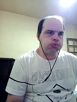 Jovissoares7ye online show from 04/18/26, 02:26