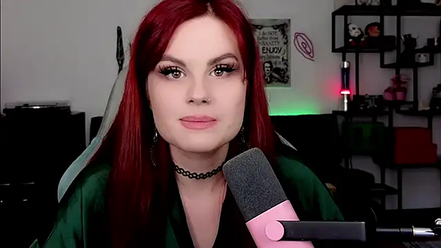 Della Ideal online show from 03/18/26, 06:33