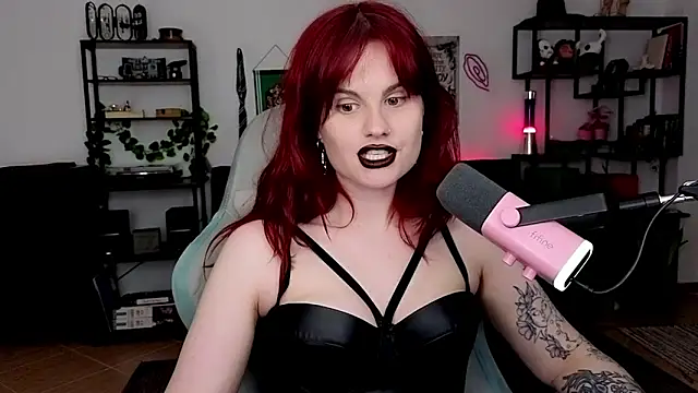 Della Ideal online show from 04/19/26, 05:12