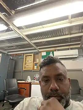 Snapshot of steffan0606 chatting on 02/23/25, 03:24 steffan0606 online show from 02/23/25, 03:24