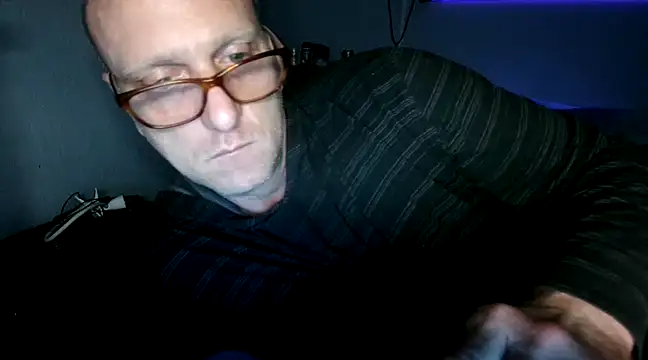 Snapshot of PornStro921 chatting on 03/08/25, 02:40 PornStro921 online show from 03/08/25, 02:40
