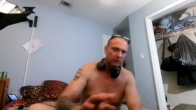 Snapshot of PornStro921 chatting on 03/14/25, 11:12 PornStro921 online show from 03/14/25, 11:12