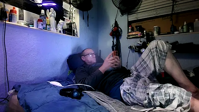 Snapshot of PornStro921 chatting on 01/17/26, 11:59 PornStro921 online show from 01/17/26, 11:59