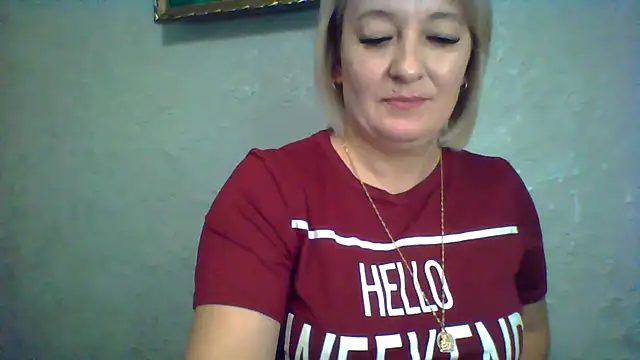 Snapshot of ArielXLoveresss chatting on 10/18/25, 07:42 ArielXLoveresss online show from 10/18/25, 07:42