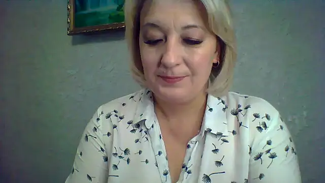 Snapshot of ArielXLoveresss chatting on 11/02/25, 07:55 ArielXLoveresss online show from 11/02/25, 07:55