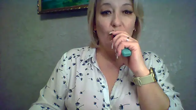 Snapshot of ArielXLoveresss chatting on 11/04/25, 07:24 ArielXLoveresss online show from 11/04/25, 07:24