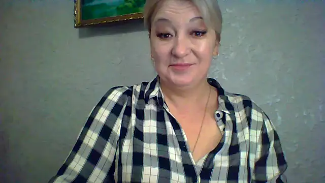 Snapshot of ArielXLoveresss chatting on 11/08/25, 10:26 ArielXLoveresss online show from 11/08/25, 10:26