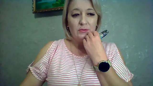 Snapshot of ArielXLoveresss chatting on 11/13/25, 08:52 ArielXLoveresss online show from 11/13/25, 08:52