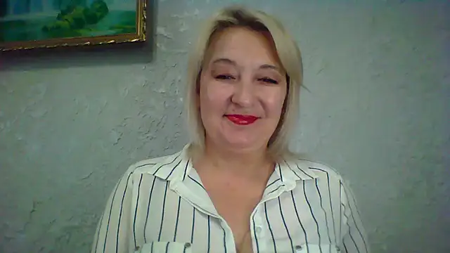 Snapshot of ArielXLoveresss chatting on 06/01/26, 08:27 ArielXLoveresss online show from 06/01/26, 08:27