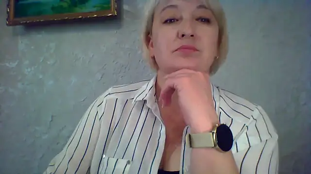 Snapshot of ArielXLoveresss chatting on 06/03/26, 11:24 ArielXLoveresss online show from 06/03/26, 11:24