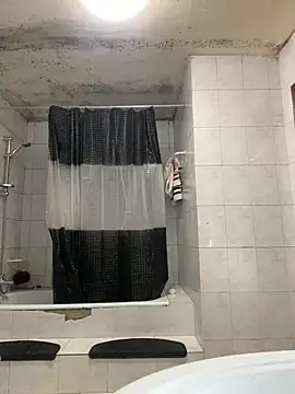 rogerdik76 online show from 02/09/26, 06:17