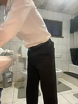 rogerdik76 online show from 03/26/26, 06:08