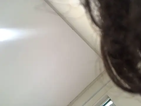 KiaraCut online show from 05/16/26, 07:56