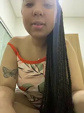 Snapshot of KiaraCut chatting on 06/02/26, 03:30 KiaraCut online show from 06/02/26, 03:30