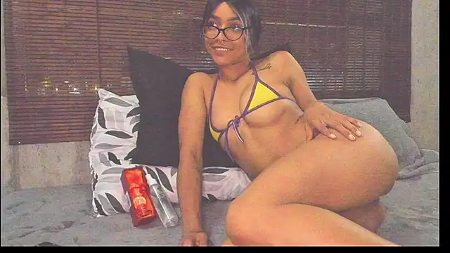 SoleiAndKairo online show from 03/17/25, 04:08