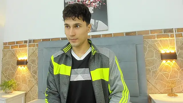 Snapshot of buddy_whitte chatting on 03/05/25, 11:17 buddy whitte online show from 03/05/25, 11:17