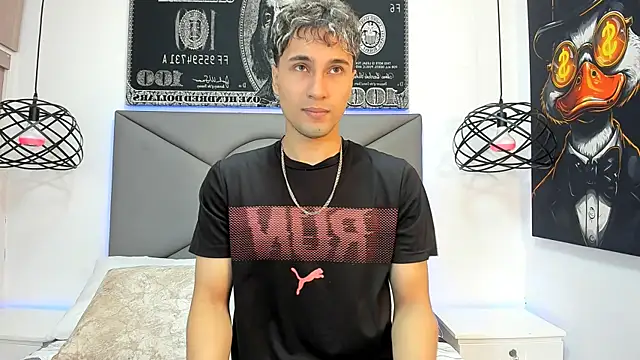 Snapshot of buddy_whitte chatting on 11/07/25, 11:43 buddy whitte online show from 11/07/25, 11:43