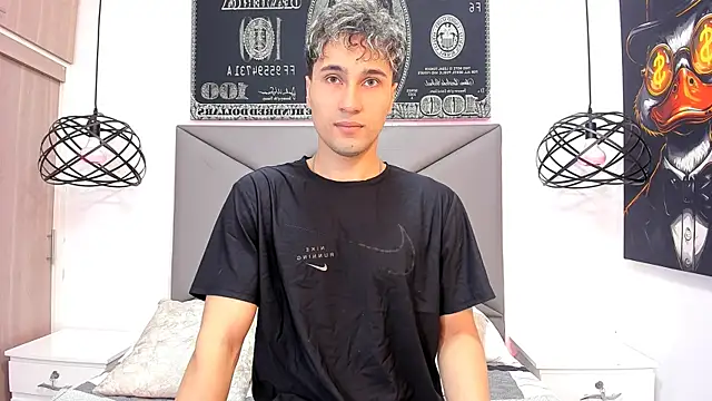 Snapshot of buddy_whitte chatting on 11/11/25, 11:54 buddy whitte online show from 11/11/25, 11:54