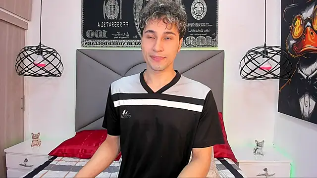 Snapshot of buddy_whitte chatting on 12/04/25, 12:14 buddy whitte online show from 12/04/25, 12:14