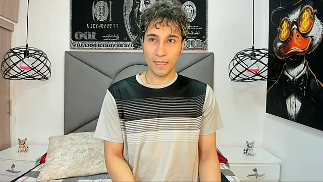 Snapshot of buddy_whitte chatting on 12/15/25, 12:09 buddy whitte online show from 12/15/25, 12:09