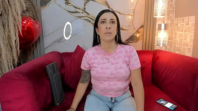 Bella williamss  online show from 02/04/26, 07:42