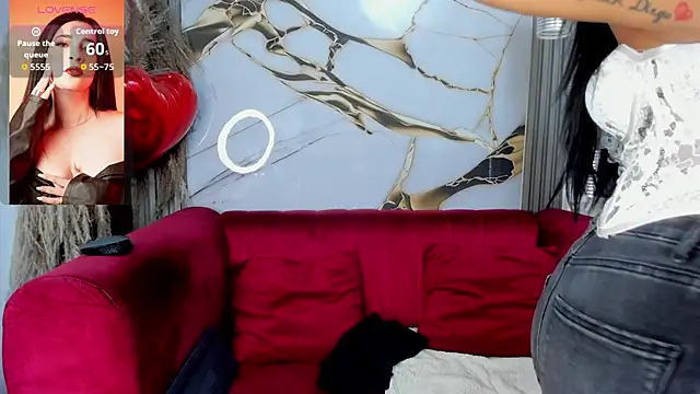 Bella williamss  online show from 04/07/26, 07:36