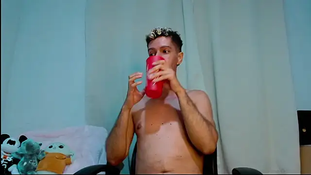 Snapshot of blondetwink chatting on 02/23/25, 04:17 blondetwink online show from 02/23/25, 04:17