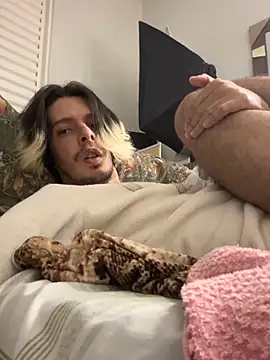 blondetwink online show from 05/18/26, 04:35