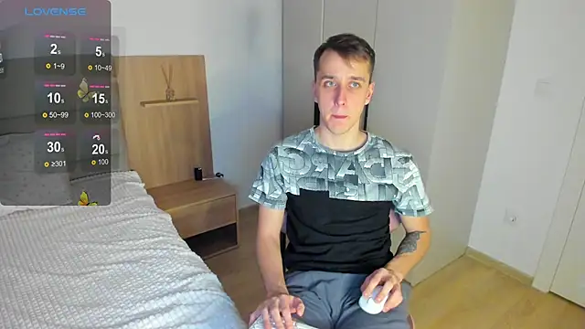 your super hero online show from 02/25/25, 03:42