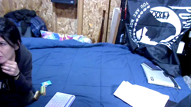 SillyRabbitz online show from 11/06/25, 03:07