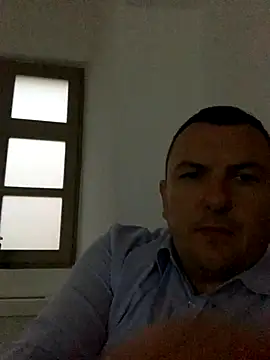 Mike8523 online show from 10/20/25, 04:35