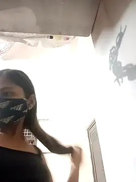 heena-3678 online show from 10/25/25, 01:51