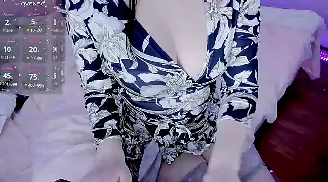 Snapshot of xixiya888 chatting on 02/25/25, 06:25 xixiya888 online show from 02/25/25, 06:25