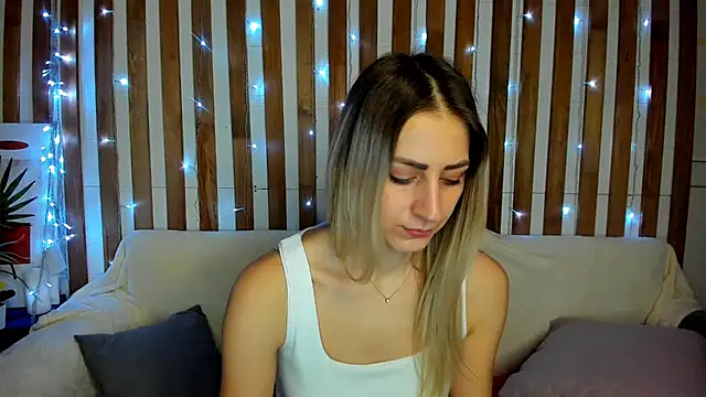 Ellen Ross online show from 02/25/25, 07:20