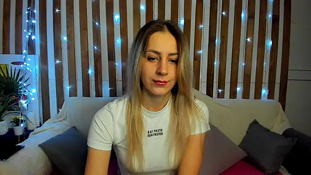 Ellen Ross online show from 03/02/25, 01:15