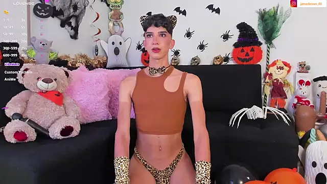 Snapshot of James_BrownT chatting on 10/13/25, 01:38 James BrownT online show from 10/13/25, 01:38