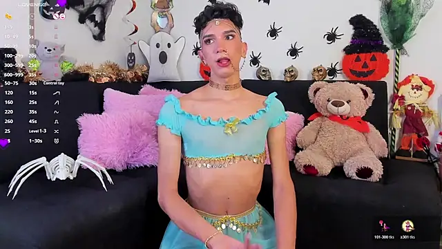 Snapshot of James_BrownT chatting on 10/31/25, 05:14 James BrownT online show from 10/31/25, 05:14