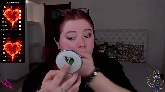 Snapshot of Lily_lu_one chatting on 03/07/25, 08:00 Lily lu one online show from 03/07/25, 08:00