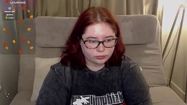 Snapshot of Lily_lu_one chatting on 11/21/25, 08:40 Lily lu one online show from 11/21/25, 08:40