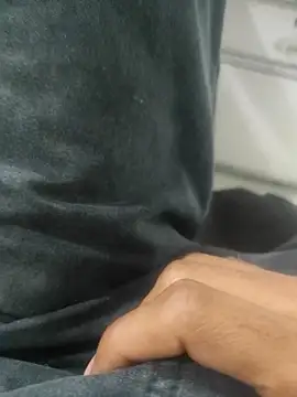 Snapshot of bbclip chatting on 03/01/25, 06:13 bbclip online show from 03/01/25, 06:13