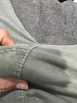 Snapshot of bbclip chatting on 10/15/25, 08:36 bbclip online show from 10/15/25, 08:36