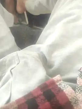 Snapshot of bbclip chatting on 11/13/25, 06:23 bbclip online show from 11/13/25, 06:23