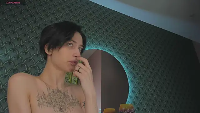 Snapshot of lisbatsyy chatting on 02/27/25, 03:36 lisbatsyy online show from 02/27/25, 03:36