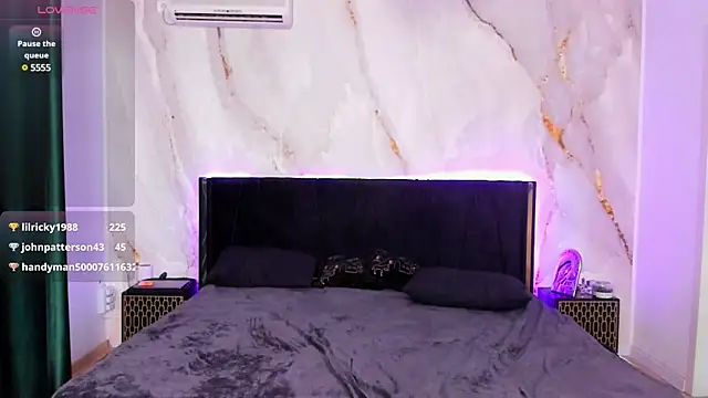 CutiePie69   online show from 03/18/25, 02:47