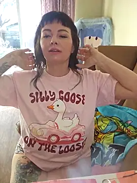 NaughtyLittleVeteran online show from 02/28/25, 01:47