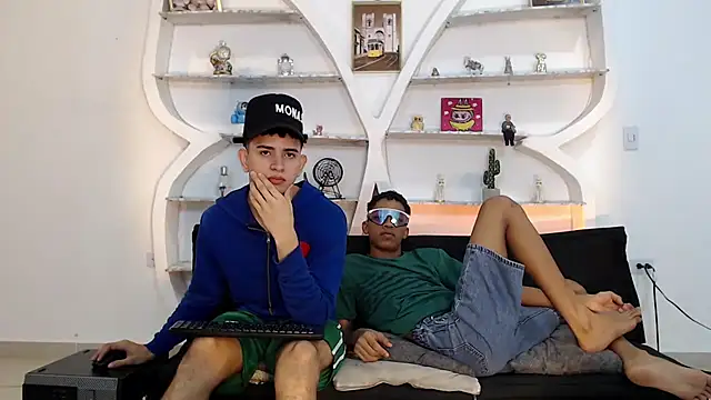 KING OFF BOYS online show from 12/04/25, 01:20