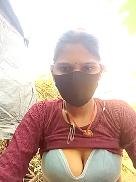 Chhavi Chadha online show from 11/28/25, 04:48
