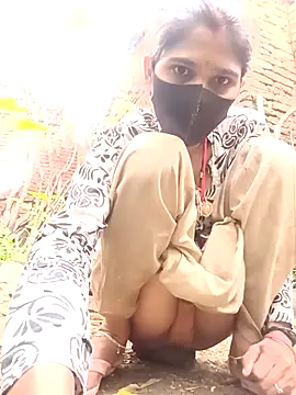 Snapshot of Chhavi_Chadha chatting on 08/07/26, 02:13 Chhavi Chadha online show from 08/07/26, 02:13