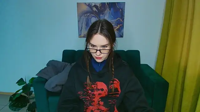 ElenaOconar online show from 03/04/25, 12:33