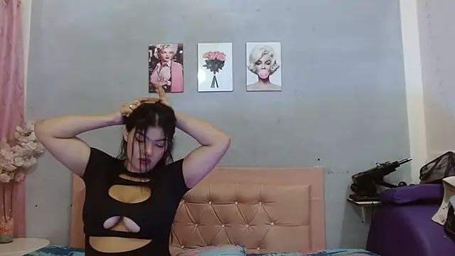 Alma Meza online show from 02/17/26, 01:18